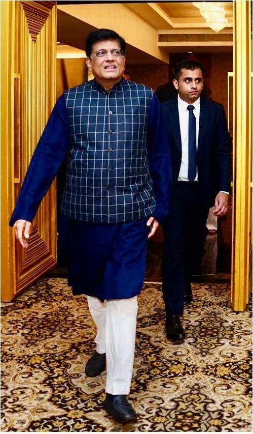 Nirav Sahani with Piyush Goyal at the Wharton India Economic Forum